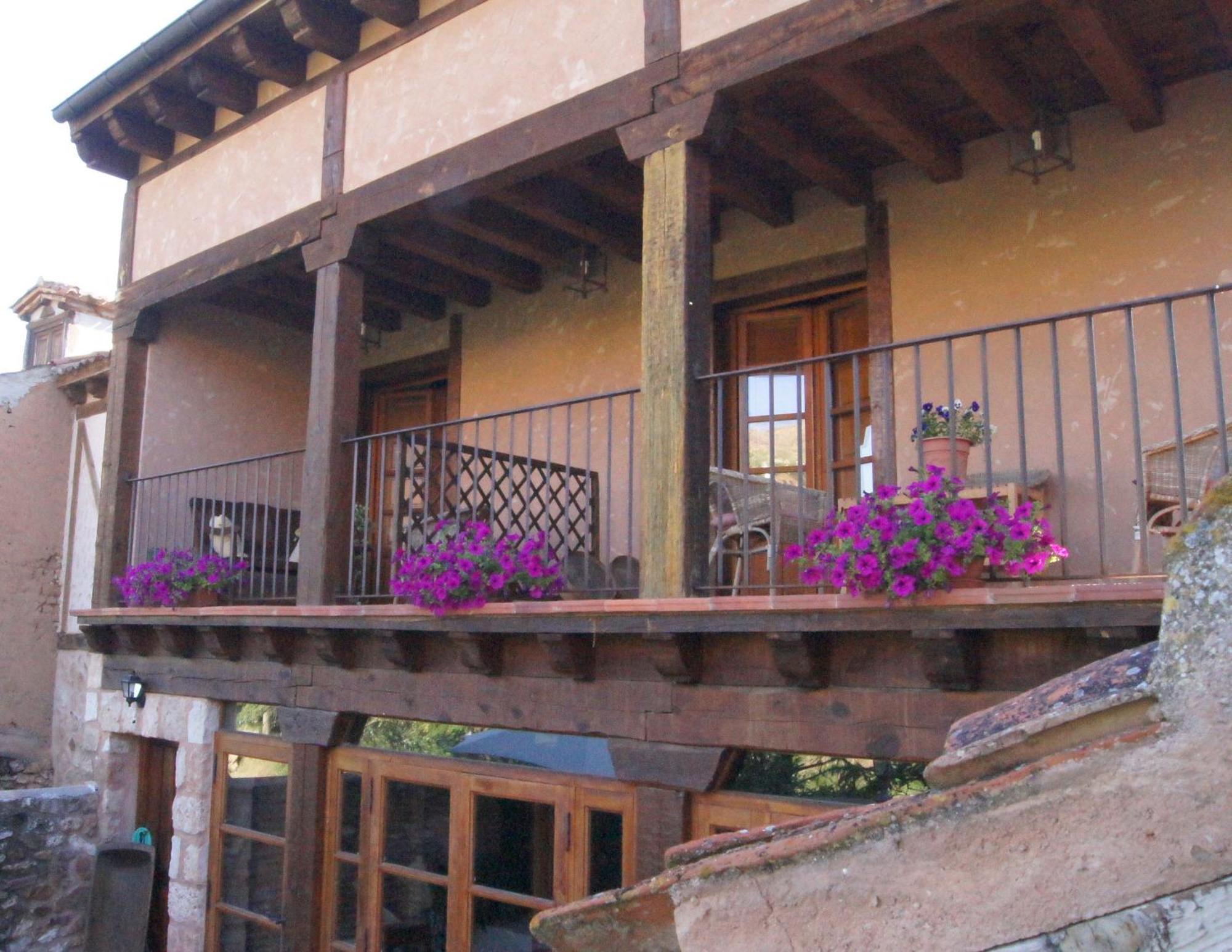 Hotel Rural El Adarve Ayllón Exterior foto